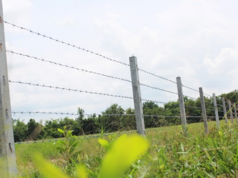 เสาคอนกรีตสำเร็จรูปสำหรับล้อมรั้วราคาถูก